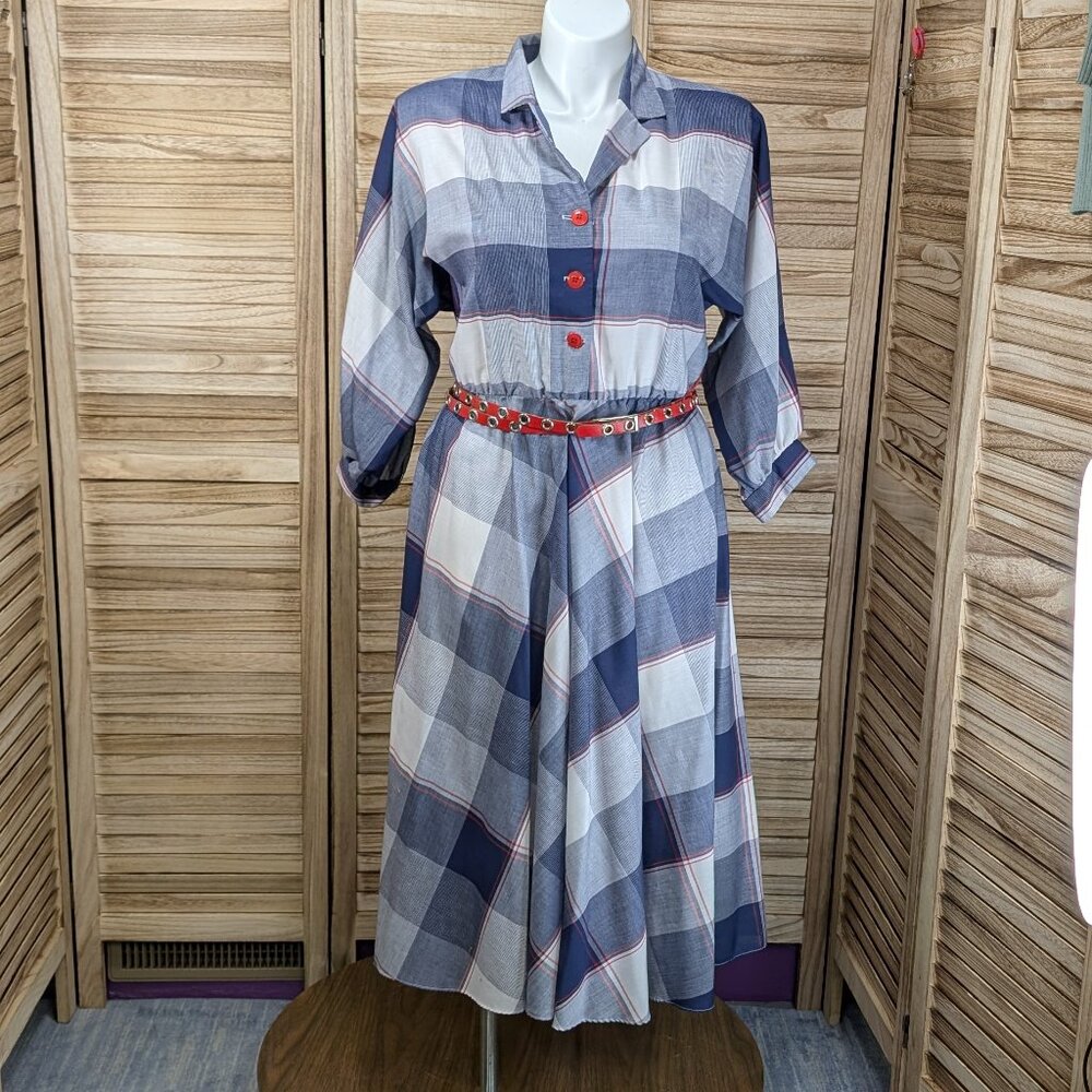 Strait Lane  VINTAGE Plaid Button-Up Dress with Red Accents & Belt Size 16